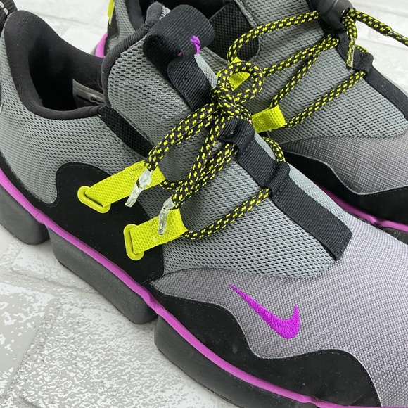 Nike Gray and Black Men's Shoes with Purple and Yellow Accents - Picture 4 of 6